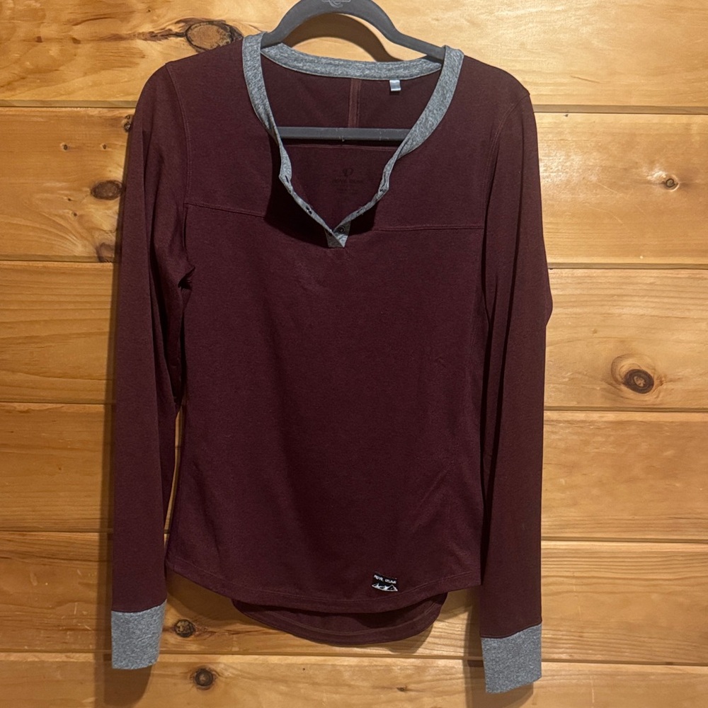 Pearl Izumi Women's XL Maroon and Gray Long Sleeve Top
